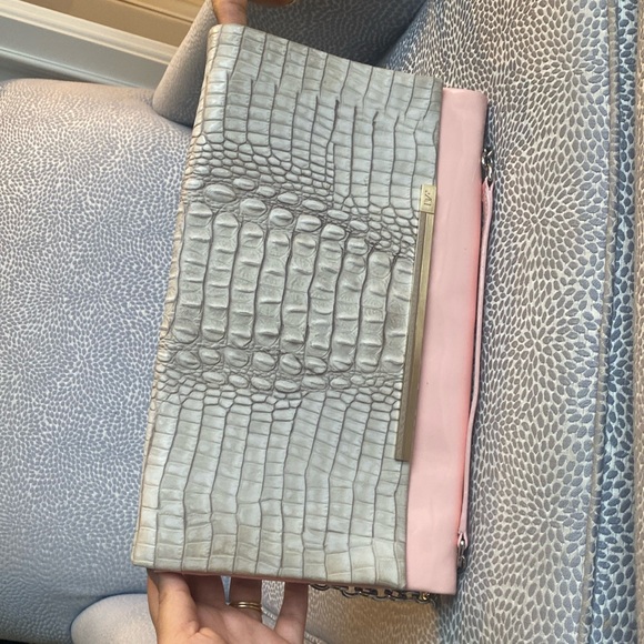 DVF purse - Picture 1 of 4